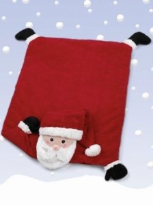 Can you imagine your baby lying on this adorable Santa belly blanket!